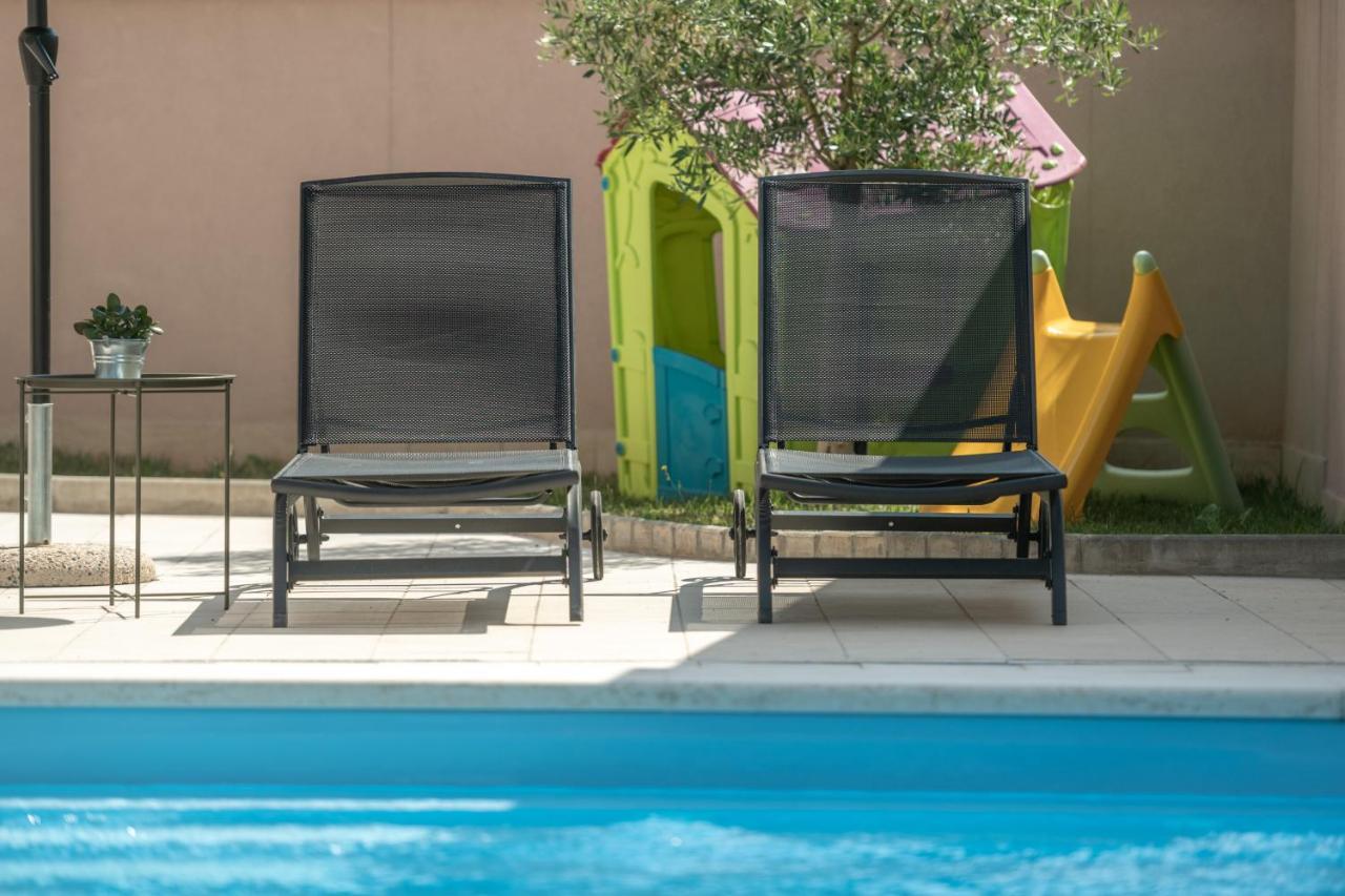 Villa Ena With Private Pool Pinezici  외부 사진